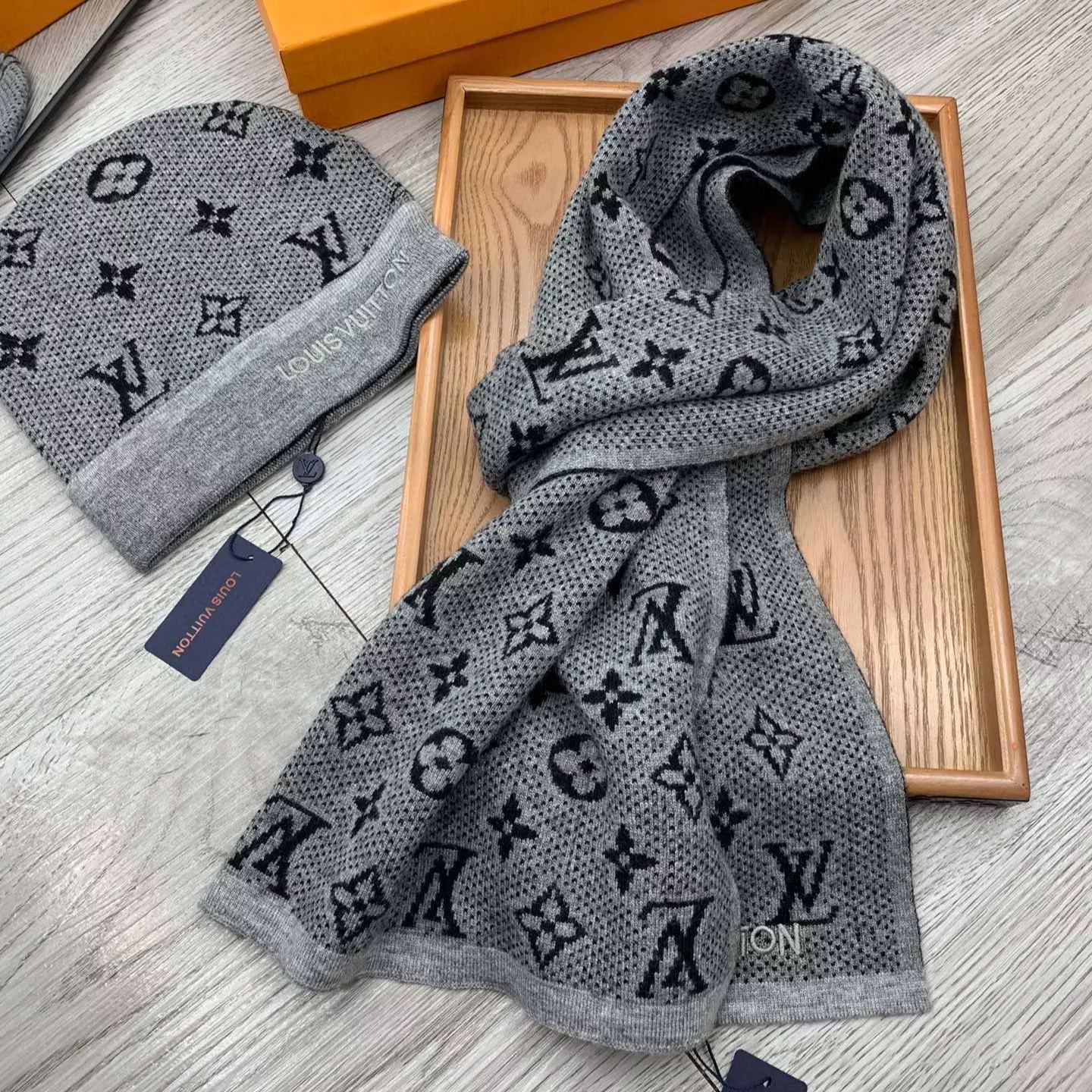 Alphabet Embroidery Jacquard Scarf Hat Set