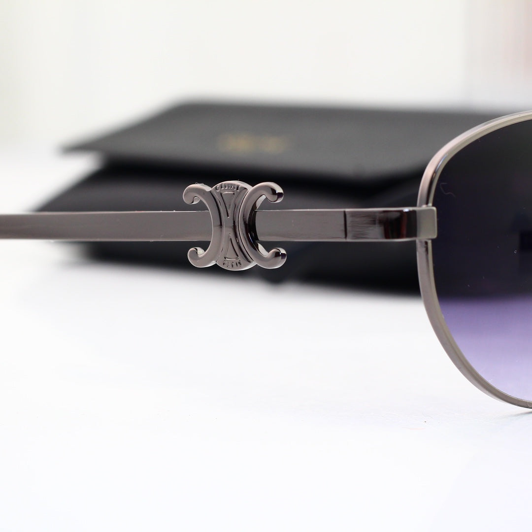 Vintage Metal Frame Round Sunglasses