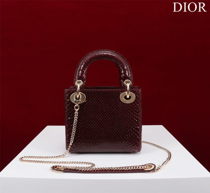 Exquisite leather bags-101